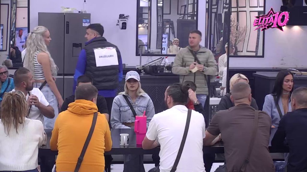 Tenzično u Beloj kući: Takmičari izglasili druželjubivu, ali i agresivnu osobu! (VIDEO)