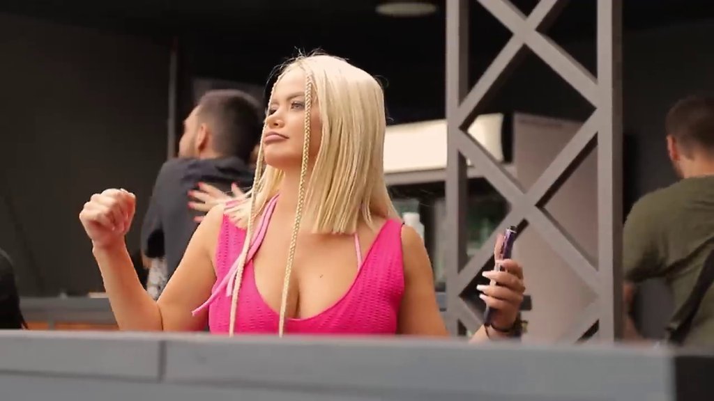 ČUVENI AFTERI IZGLEDAJU OVAKO?! Okupili se bivši zadrugari i napravili žurku na splavu, evo ko se sve našao na FEŠTI (VIDEO)