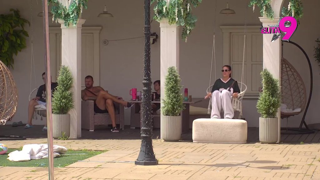 Kačavenda na udaru komentara: Ona je glavna tema ogovaranja, svi je blate! (VIDEO)