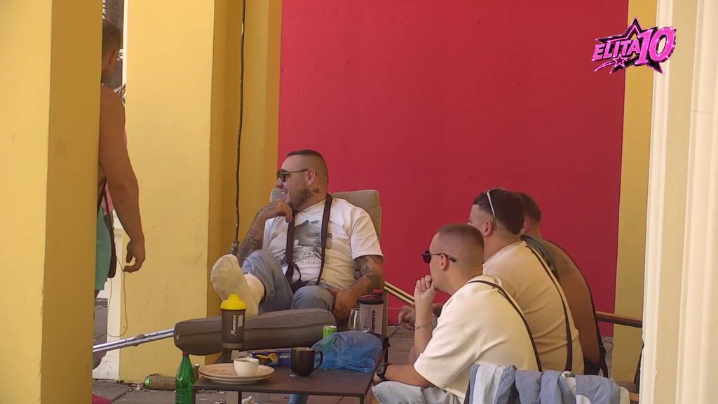 MAČKA! Karić se našalio na Carev račun, on jedva izdržao da ne ZAVRIŠTI (VIDEO)