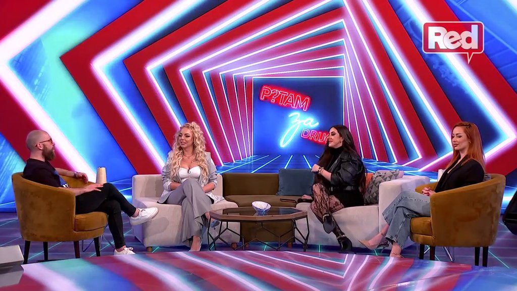 OBOJE SU ENERGIČNI, IDU JEDNO UZ DRUGO: Lejdi Di dala zeleno svetlo Filipu i Teodori, njenu vezu sa Bebicom nazvala MONOTONOM, pa istkla da bi volela da vidi Macanovića u OVOM izdanju! (VIDEO)