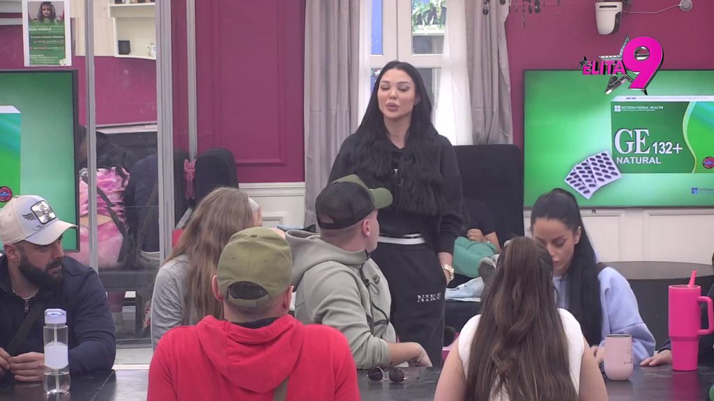 Koliko njih je bilo intimno sa tobom, a Asmin još nije IAKO SE TOLIKO PONIZIO! Stanija ponovo potkačila Maju, spomenula joj i Desingericu! (VIDEO)