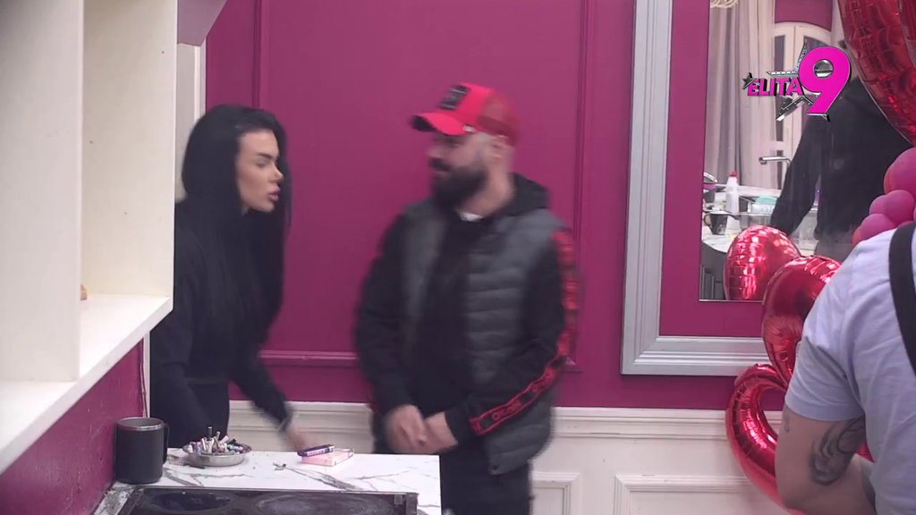 Veridba će mu doći glave! Luka pokušao da zaprosi Anitu, ona ga uhvatila za međunožje i oduvala! (VIDEO)