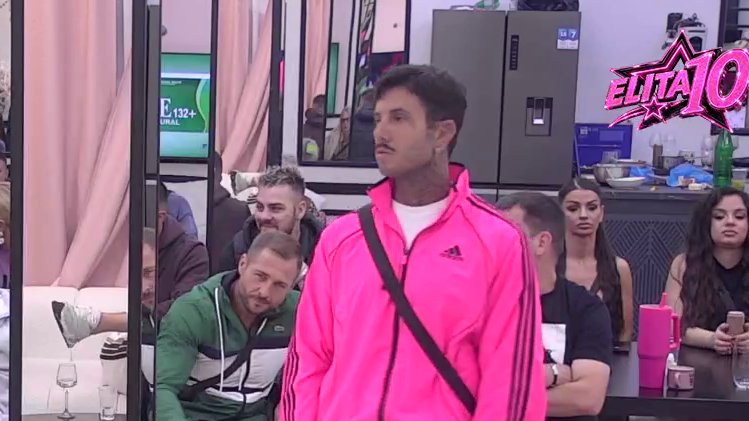 POTPUNO GA JE SLOMILA! Đukić komentarisao odnos Cara i Aneli, pa joj poručio: NEMAM VIŠE SNAGE (VIDEO)
