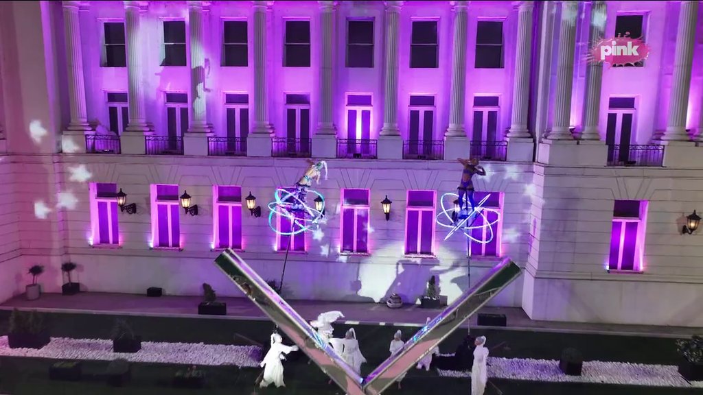 Spektakularna plesna tačka oborila sve sa nogu! Plesači uz specijalne vizuelne efekte fascinirali sve! (VIDEO)