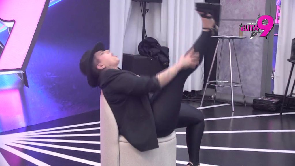 Ovo može samo Matora: Izdominirala uz hit Jelene Karleuše! Izbacila grudi, smislila koreografiju i sve ostavila u šoku! (VIDEO)