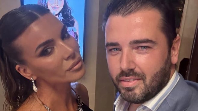 ACA KOS NA 18. ROĐENDANU KOD ĆERKE ŠARIĆA: Pozira sa Cecom, a ona puca od elegancije (FOTO)