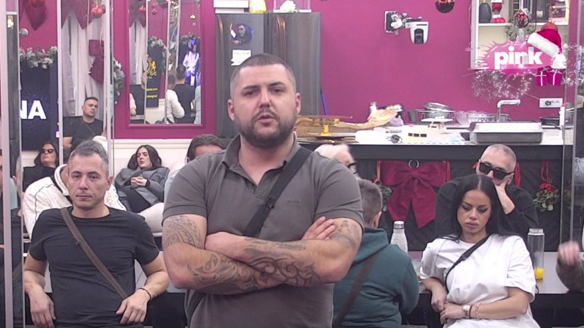 Sramota me, ljubio sam se za tri piva! Aneli se raspala na komade nakon što je Asmin ponovo zalepio za dno: Zamisli da šetam sa njom, a ona bila trudna sa Janjušem (VIDEO)