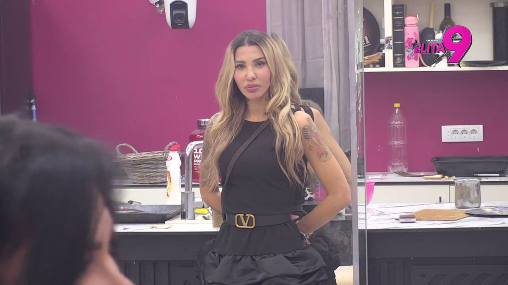 Nema izdaje, ovo je poslovna saradnja: Asmin i Stanija šokirali cimere priznanjem da skoro dve godine nisu imali s*ks! (VIDEO)