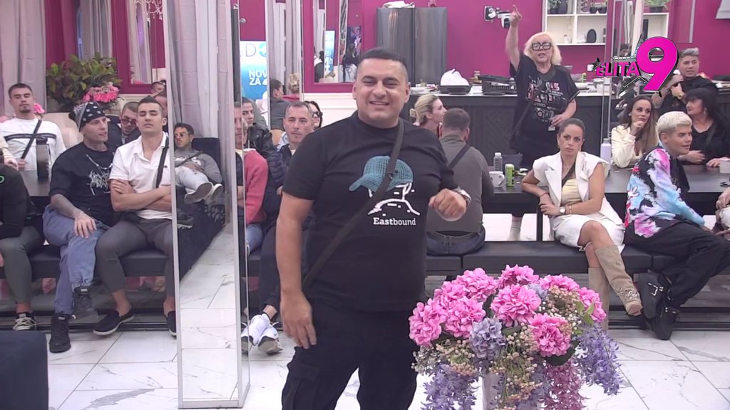 Klošarka raspala, smeće: Bebica razvezao jezik i brutalnim prozivkama urnisao Zoricu Marković! (VIDEO)