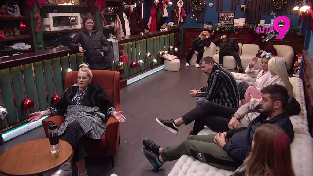 VOLELA BI DA JE ISPAO: Aneli otkrila da ne želi da gleda Luku više, priznala da joj jedna stvar izuzetno smeta (VIDEO)