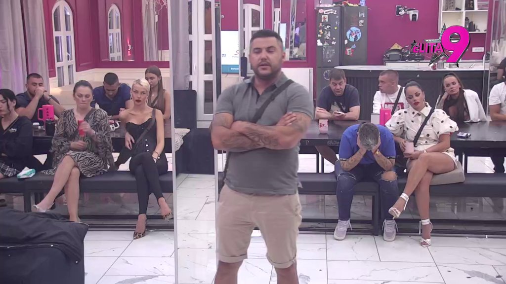 IMAM CRV SUMNJE, VRAĆALA MU SE PET PUTA: Asmin ne krije da mu je Filip Car trn u oku, zatražio od MAje da pobaca sve lemure! (VIDEO)