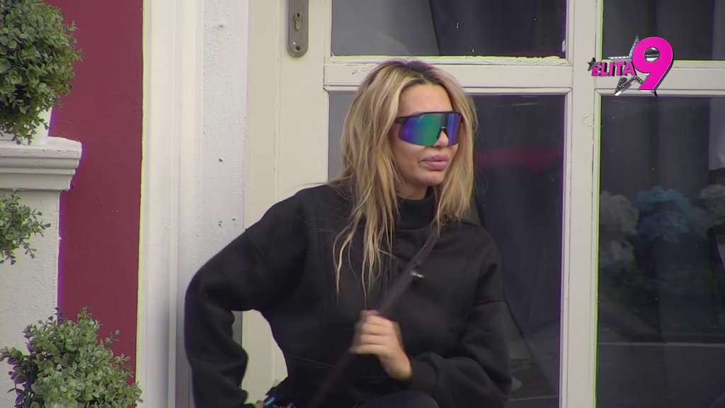 LJUTA KAO RIS: Aneli rešila da zagorča Asminu život! Toša navukao Anđela da prizna da je pao poljubac sa Ahmićevom, ona promenila ploču odmah (VIDEO)