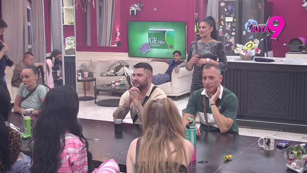 Imao si puno drugara, a sada sediš sam i gledaš u sto: Dragana demolirala Alibabu, Uroš pokušao da ponizi Staniju, ona ga postavila na mesto: Ti si zlo na štiklama, operisan si od emocija (VIDEO)