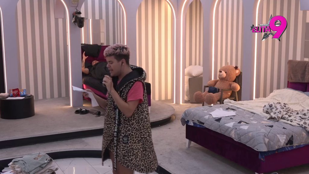 URNEBESNO! Uroš Stanić pustio glas, Asminova reakcija će vas nasmejati do SUZA! (VIDEO)