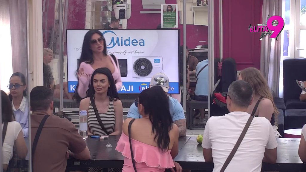 Stanija DALA SVOJ BUDŽET Luki i Aniti, svi izenverovali! Aneli otkrila da joj samo Filip VRAĆA OSMEH NA LICE! (VIDEO)