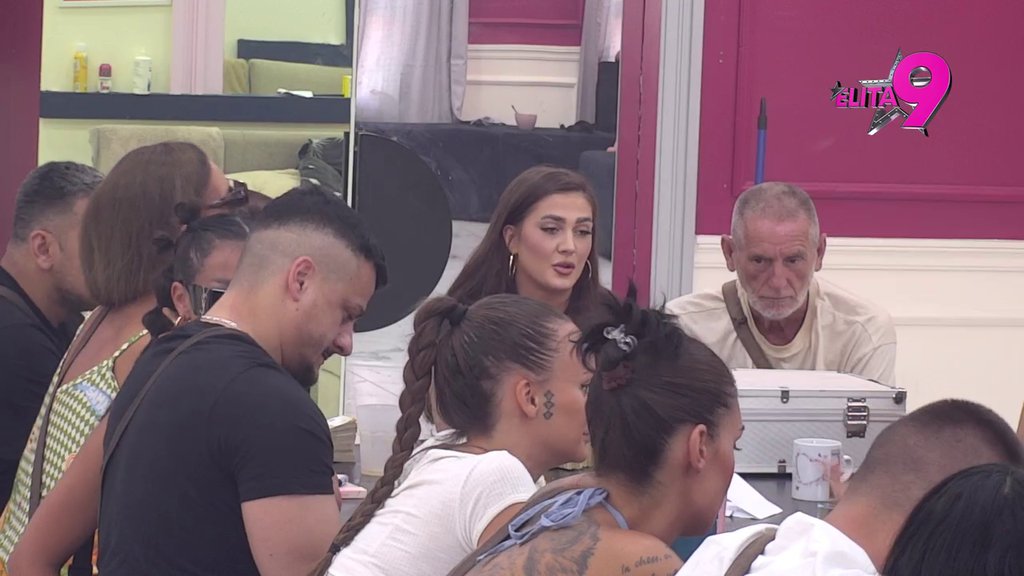 Ti si Aneli obožavao, pa si ušao u odnos sa Anitom da ti ne bude teško! Anastasija raščivijala Lukine emocije, on nije imao šta da kaže! (VIDEO)