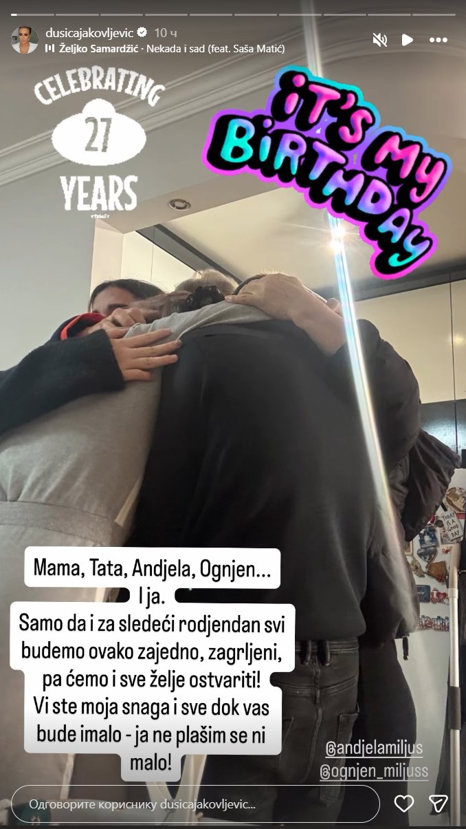 Slavlje u domu voditeljke Elite 9! Dušicu Jakovljević sačekali pokloni, grli se sa roditeljima i decom: Samo da sledeće godine svi budemo zajedno (FOTO)