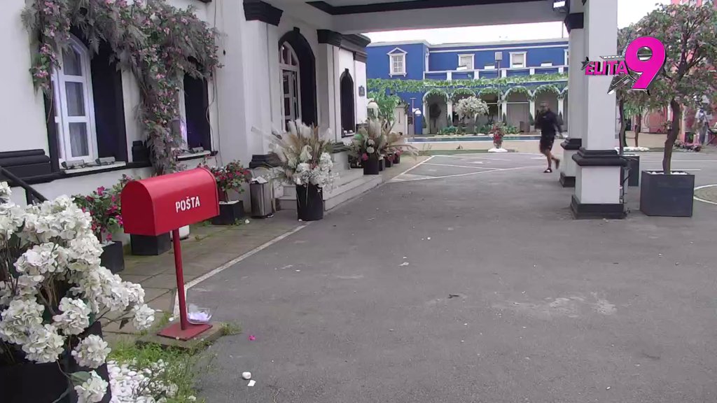 OVO NISU OČEKIVALI: Veliki šef poslao pismo tamičarima, da li je sreća pogledala ovu takmičarku?! (VIDEO)