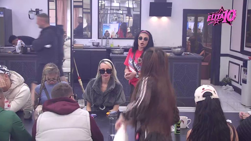 Tenzija se ne smiruje! Car i Aleksandra nastavili svoj sukob, on raste poput kvasca jer je dečka prevarila sa njim! (VIDEO)