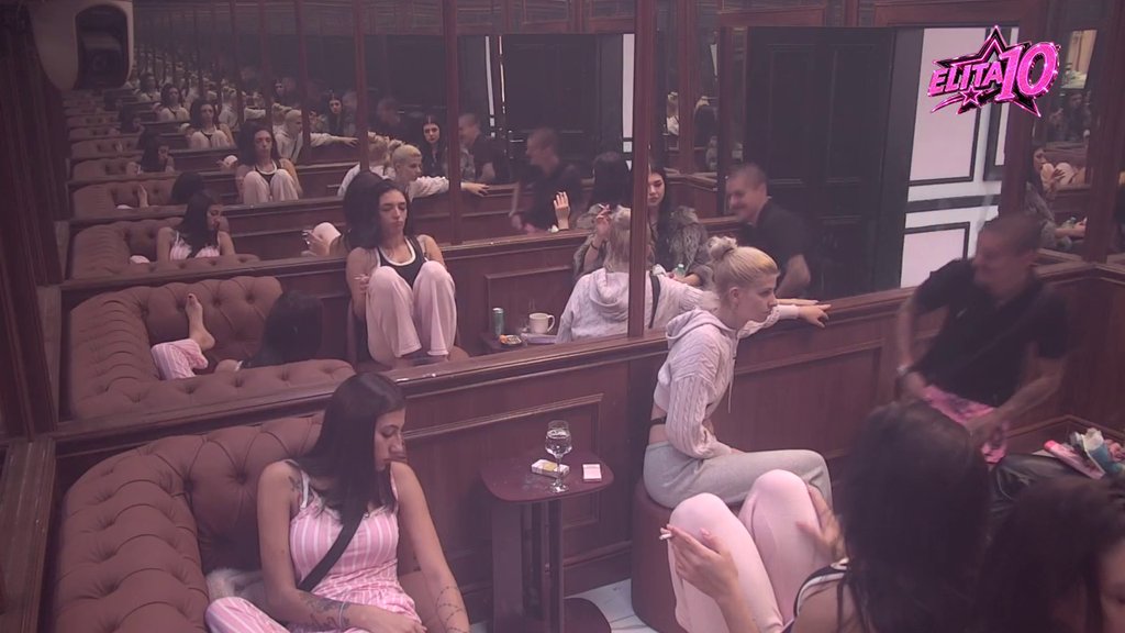 Dobila si ETIKETU! Kristina Jelkić pala u očaj zbog osuda nakon zbližavanja sa Carem (VIDEO)
