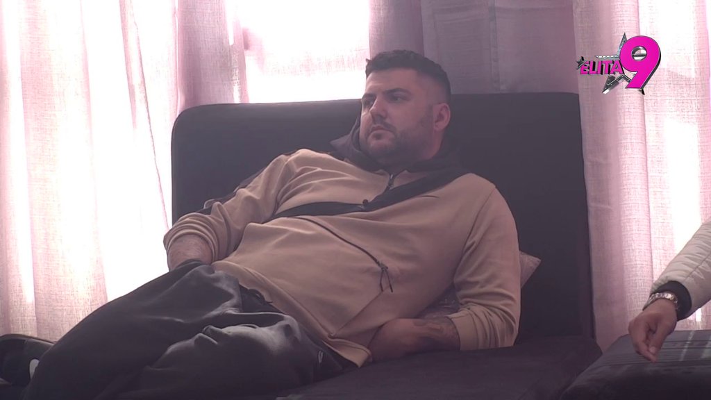 ON JE PROTOTIP NAJODVRATNIJEG MUŠKOG STVORA: Kačavenda urnisala Asmina uvredama, Dača i Terza šokirani njegovom IZDAJOM: Maja ga je oterala od svih prijatelja! (VIDEO)