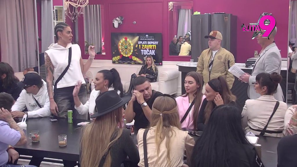 Asmin i on su prirodna selekcija: Durdžić stao uz Vujovića, ona ih izvređala, Luka zaurlao: Sram te bilo, sada isto misliš... (VIDEO)