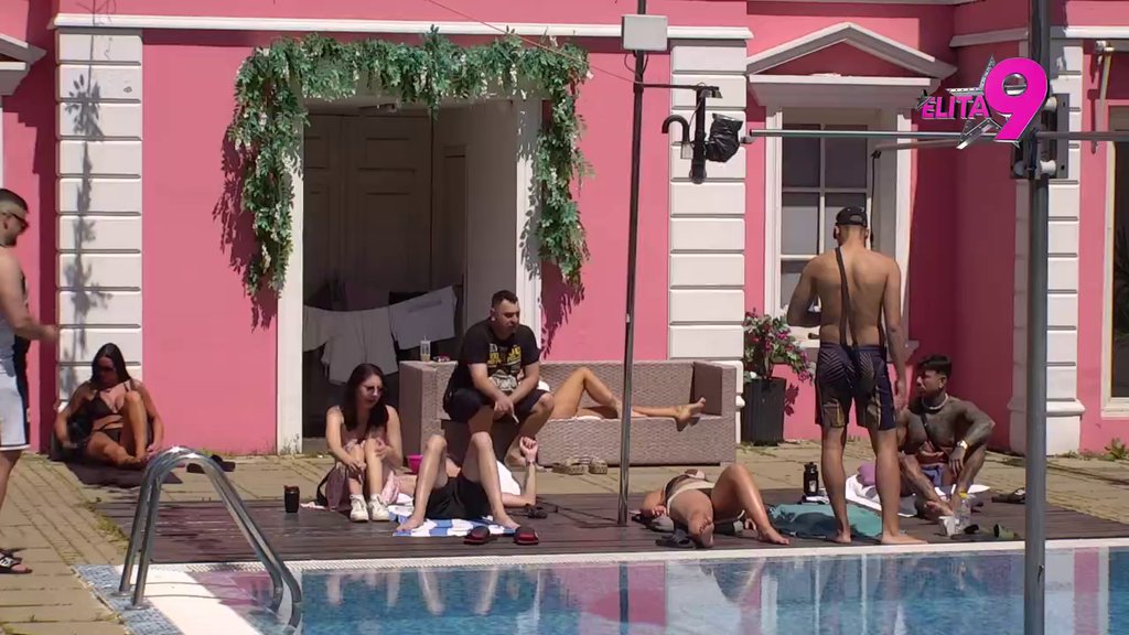 Pljušte provokacije na sve strane: Terza pokušao da pomiri Đukića i Aneli, oni se peckaju kao nikad! (VIDEO)