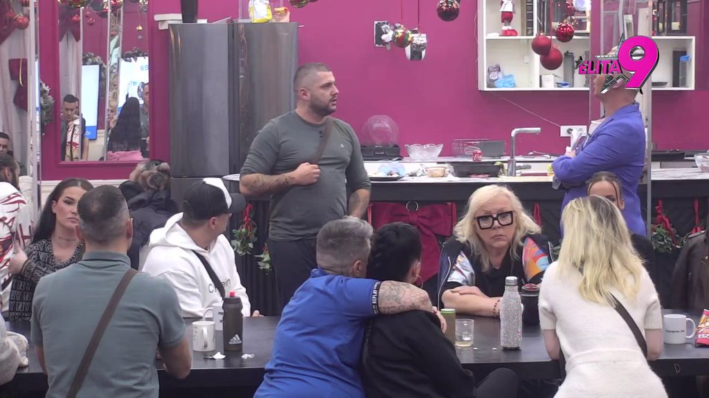 Karambol! Hana rešila da presavije tabak i tuži Aneli, Anđelo izvređao Ivana kao nikada do sada (VIDEO)