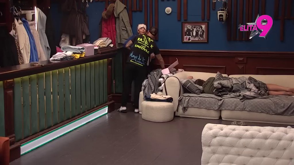 Od ovoga nema dalje: Luka i Aneli ratuju oko poklona od podrške! (VIDEO)