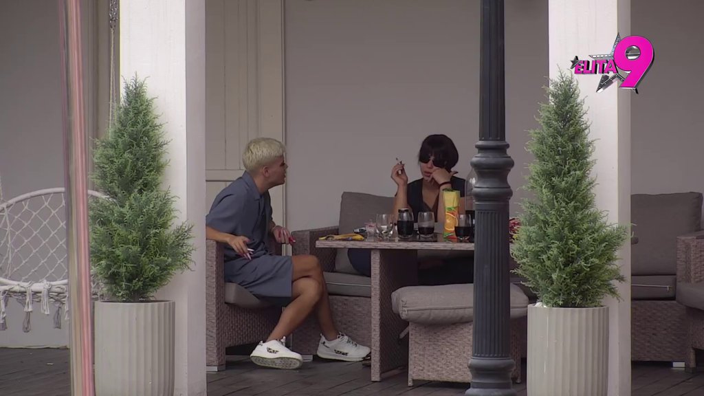 IVAN I SARA STOJANOVIĆ SE MUVALI I PRE RIJALITIJA?! Uroš razotkrio njihov odnos, Miljana progovorila o Marinkoviću, a onda je Stanić priznao ko je na koga bacio oko: Mina se ne odvaja od... (VIDEO)