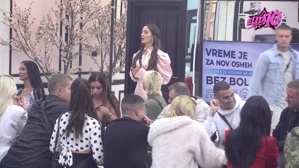 Postala si kmet: Mića nazvao Miljanu Anđelinim slugom nakon hvalospevca o njoj, pa zaratila žestoko sa Ivanom Marinkovićem!  (VIDEO)