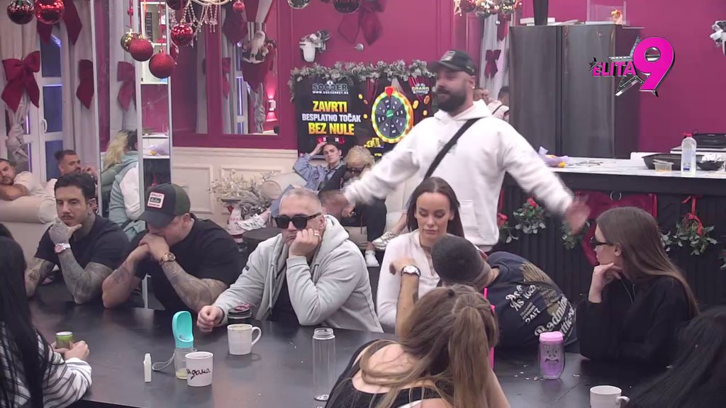 ŠOK: Luka Vujović kao nikada do sad potkačio Anitu, pa istakao da Asmin ima emocije prema Aneli?!