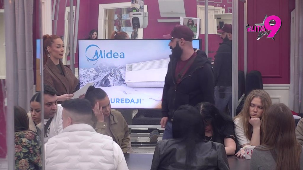 MERI SE SVAKI POGLED I POSTUPAK: Anita pokušava na sve načine da dokaže da veruje Luki, on postao veća papuča nego ikad i šokirao izjavom! (VIDEO)