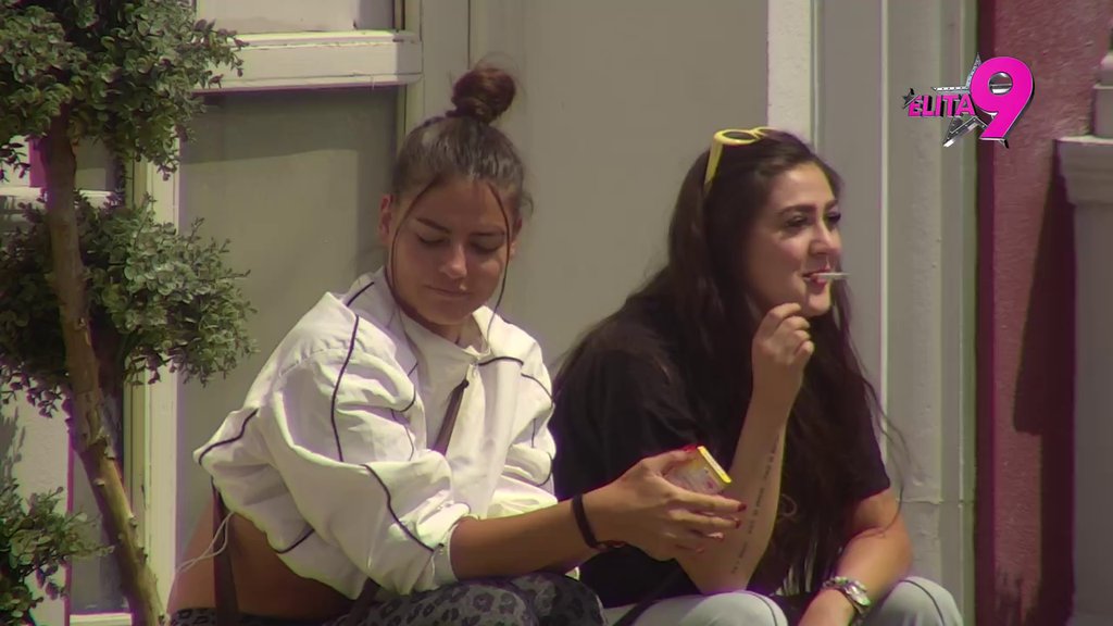 TRESE SE BELA KUĆA! Advokatica ponovo napravila krš i lom zbog Boginje i Anastasije, ne gasi se! (VIDEO)