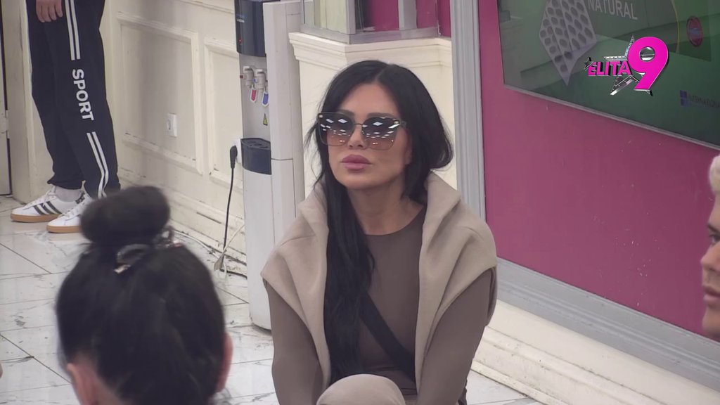 SKANDAL: Maja otkrila da je u telefonu Pece vijagre čitala intimne poruke sa Stanijom! HAOS (VIDEO)