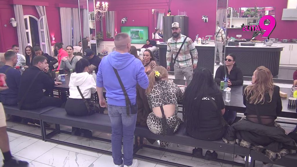 Lukao ukrao patike iz magacina? Šok nad šokovima! Aneli razvezala jezik i raskrinkala ga do srži, on ključa kao ekspres lonac! (VIDEO)