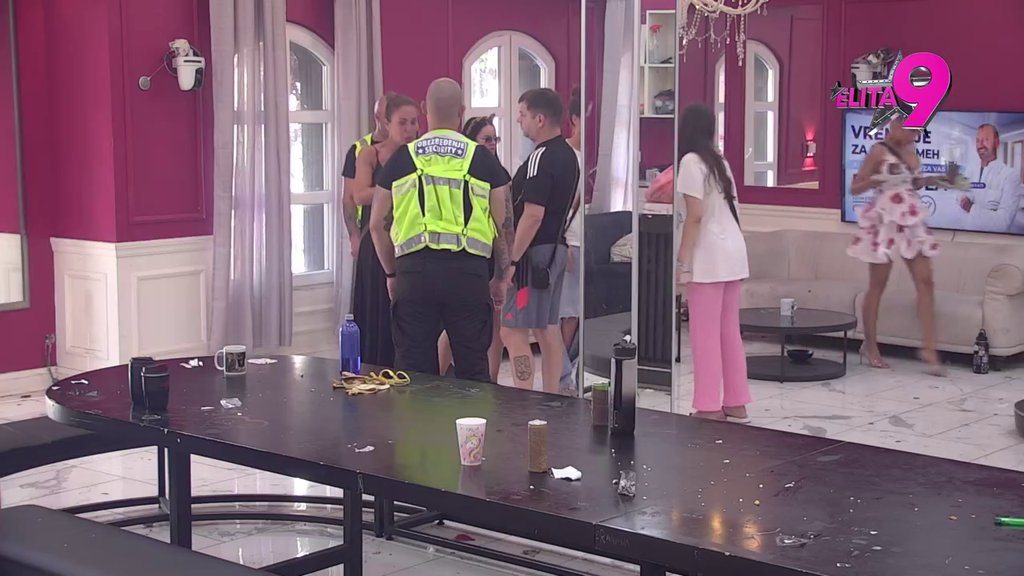Tenzija se ne smiruje: Kačavenda se lavovski bori da dokaže da ne pije alkohol, ali uzalud (VIDEO)