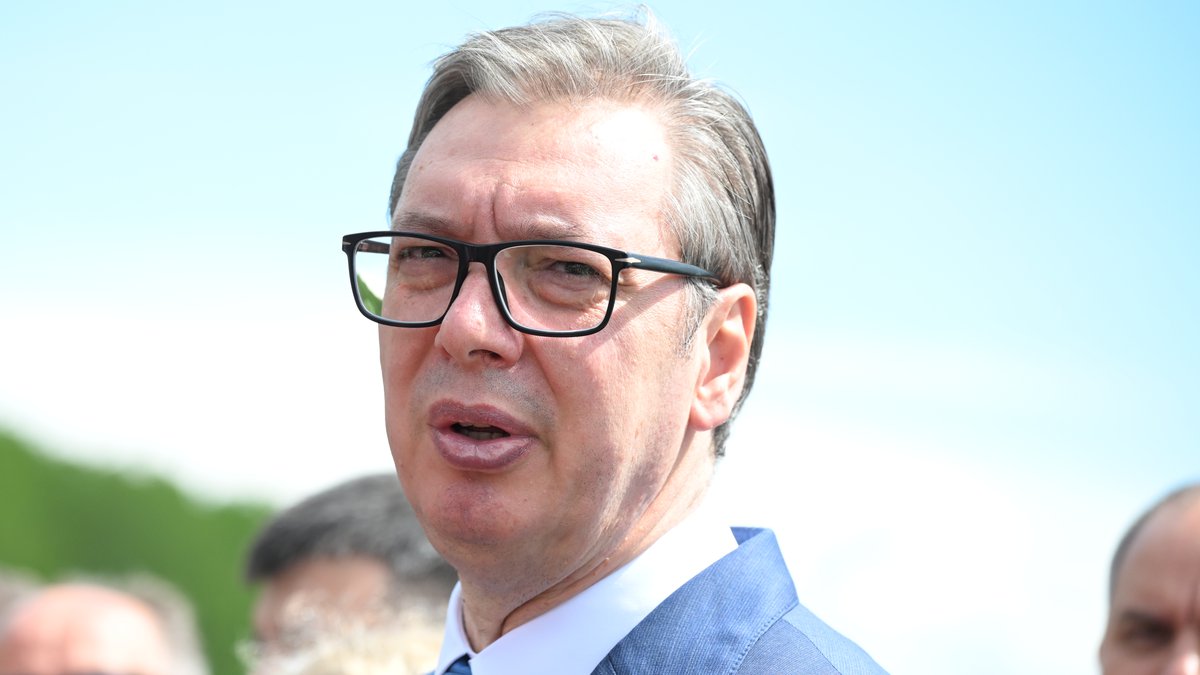 VUČIĆ SE OGLASIO RANOM ZOROM! Predsednik Srbije poslao VAŽNU PORUKU (FOTO)