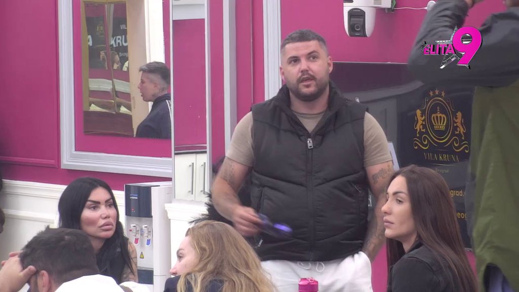 BILA JE SIMPATIČNA I ZANIMLJIVA: Janjuš istakao da je Aneli utonula u očaj pored Luke, dok je sa njim cvetala, pa Asmin dao svoj sud! (VIDEO)