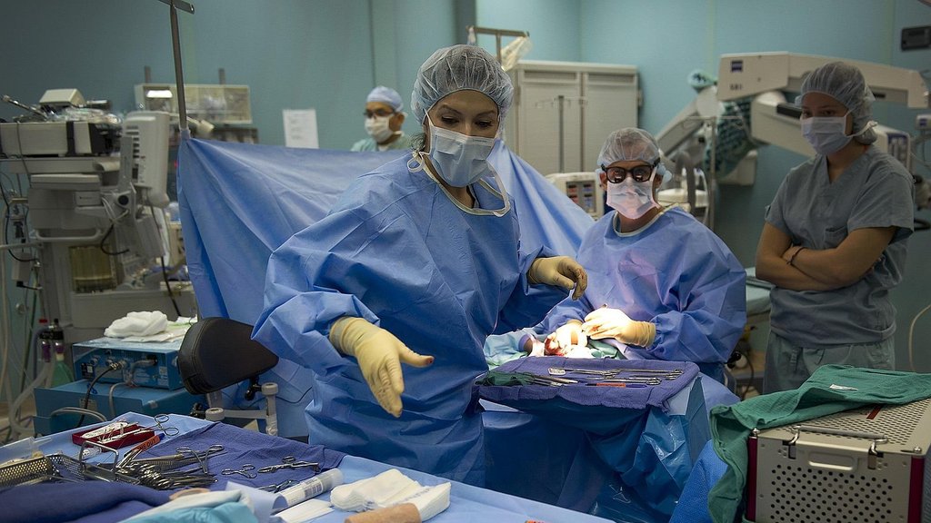 ČUDA MIKROHIRURGIJE! Evo kako lekari 'popravljaju' nepopravljivo i ...