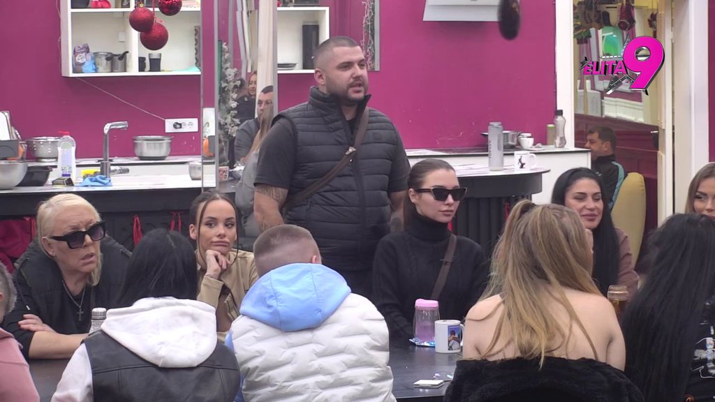 Nikad me nisi zanimao: Alibaba priznao Maji da je na njihovu priču stavljena tačka, nju pukao kompleks! (VIDEO)