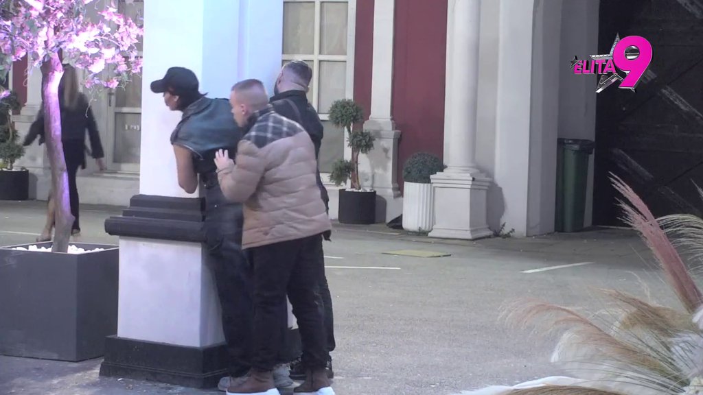 HIT PRIZOR: Alibaba i Mina izgoreli od želje da čuju Anelin razgovor sa Tošom, pa se bacili na ozbiljno prisluškivanje! (VIDEO)