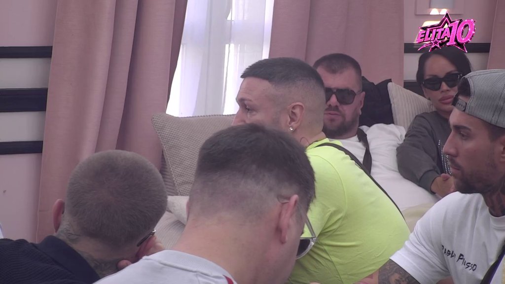 Osim što si muška starleta mislim da... Poršelina razvezala jezik o Marku, pa žestoko potkačila Ša! (VIDEO)