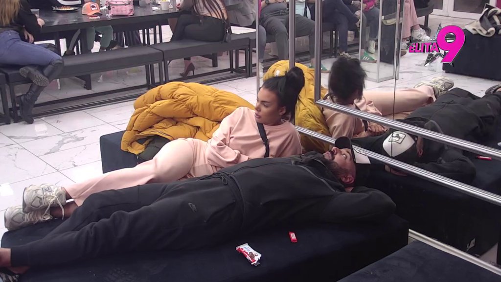 ONA NE PRESTAJE: Anita tera Luku da je podrži u priči o Aneli, zamera mu što je DEMANTOVAO (VIDEO)