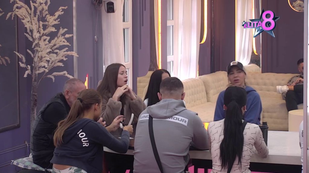 Ni trunku empatije: Ivanija bez imalo blama udarila Kačavendi na zdravstveni problem, urnisala je salvom uvreda! (VIDEO)