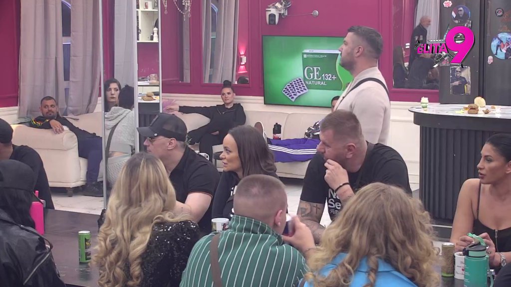 Ova sramota će ostati zauvek! Asmin prekorio Aneli zbog zauzimanja Stanijne strane, ona ga oduvala: Ti si mrtav za mene! (VIDEO)