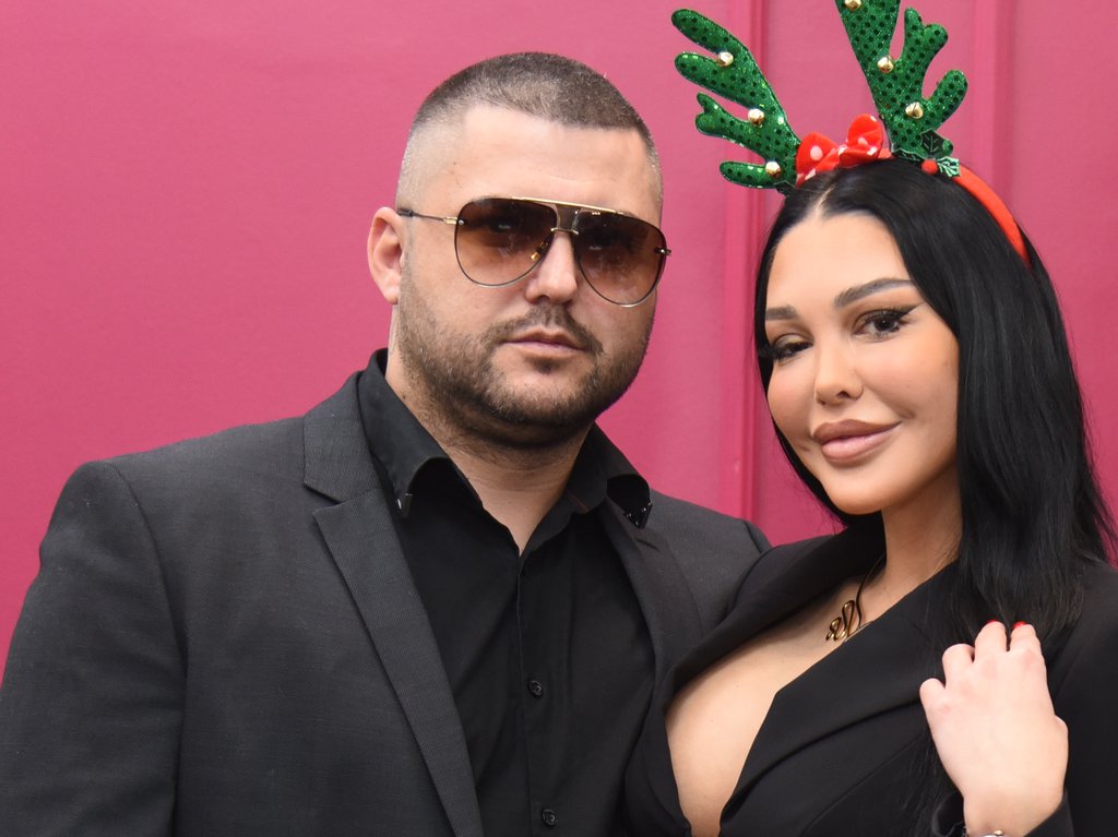 SUPRUGA I JA SMO PLAKALI JER... Mustafa Durdžić otvoreno progovorio o odnosu Aneli i Asmina, priznao da pati jer su ratovali na dan Norinog rođendana, pa spomenuo Maju (VIDEO)