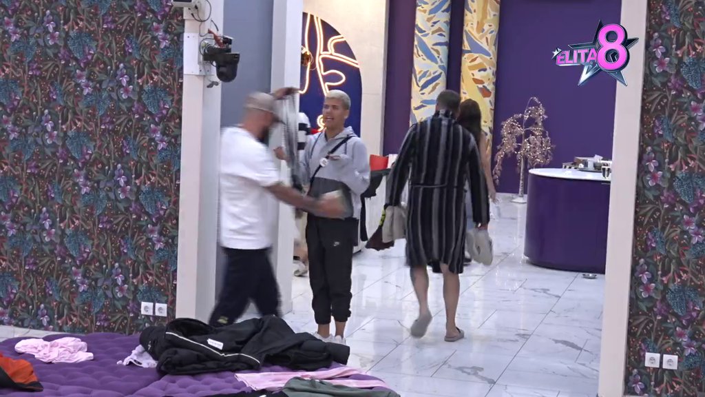 Prodao si se fanovima: Uroš žestoko opleo po Luki jer igra rijaliti, on ponovo potvrdio da mu Aneli služi za se*s!(VIDEO)