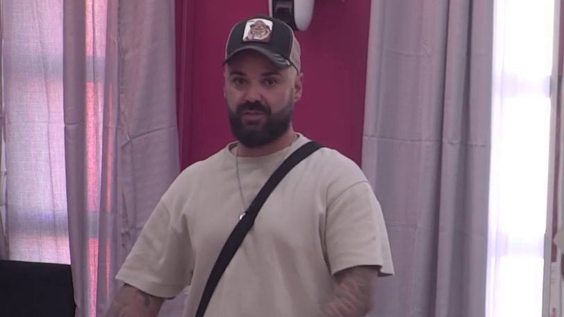 Žena otišla u zaborav dok ja nisam došla: Aneli udarila Alibabi nikad jaču kontru i isprozivala Staniju, pa brutalno oblatila Luku! (VIDEO)